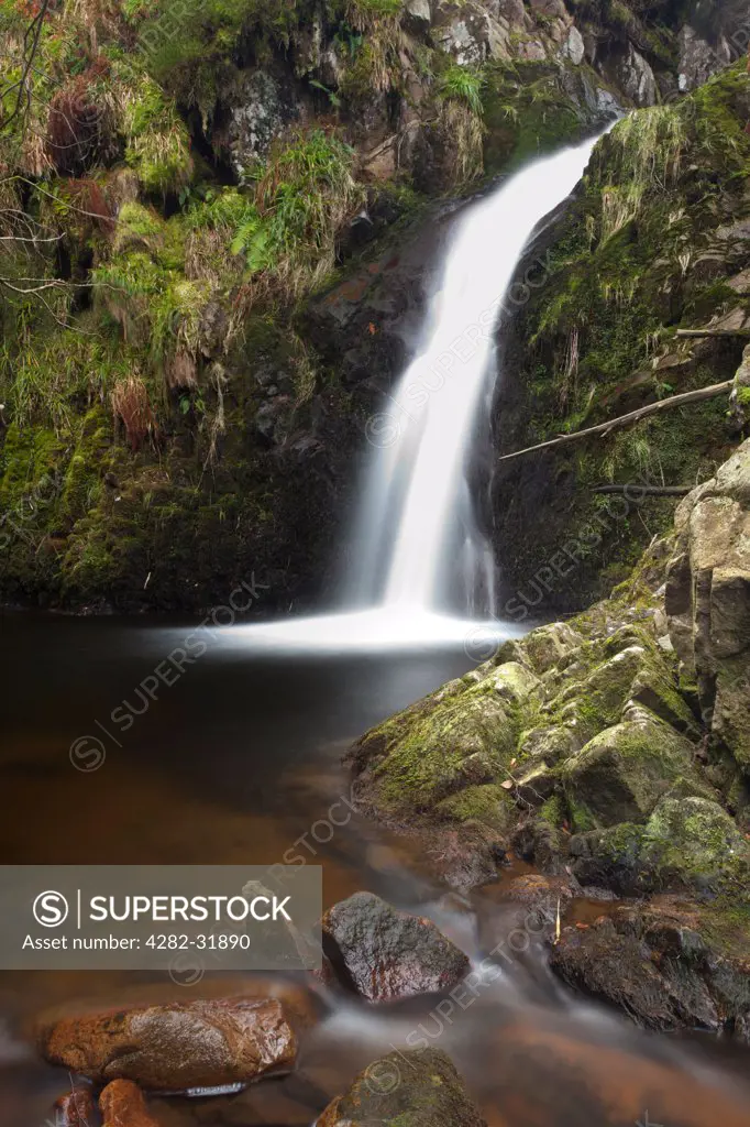 England, Northumberland, Northumberland National Park. Harthope Linn waterfall in the Harthope Valley.