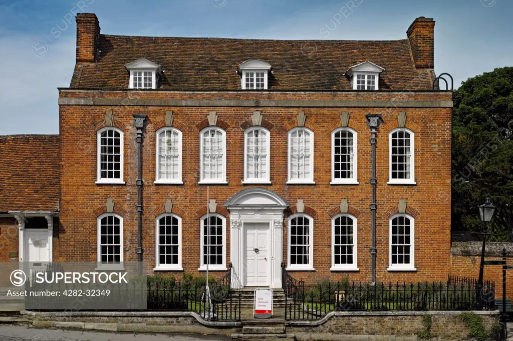 England, Essex, Thaxted. The frontage of Clarence House in Thaxted.
