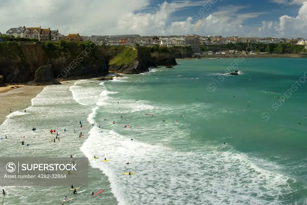 England, Merseyside, Great Western Beach. Cornish surfers on Great Western beach near Newquay.