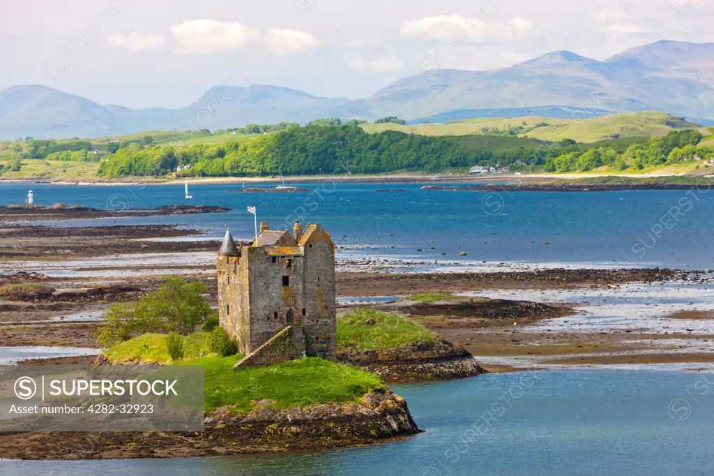Scotland, Argyll, Port Appin. Castle Stalker which is a 15th century tower house on a tidal islet on Loch Laich.