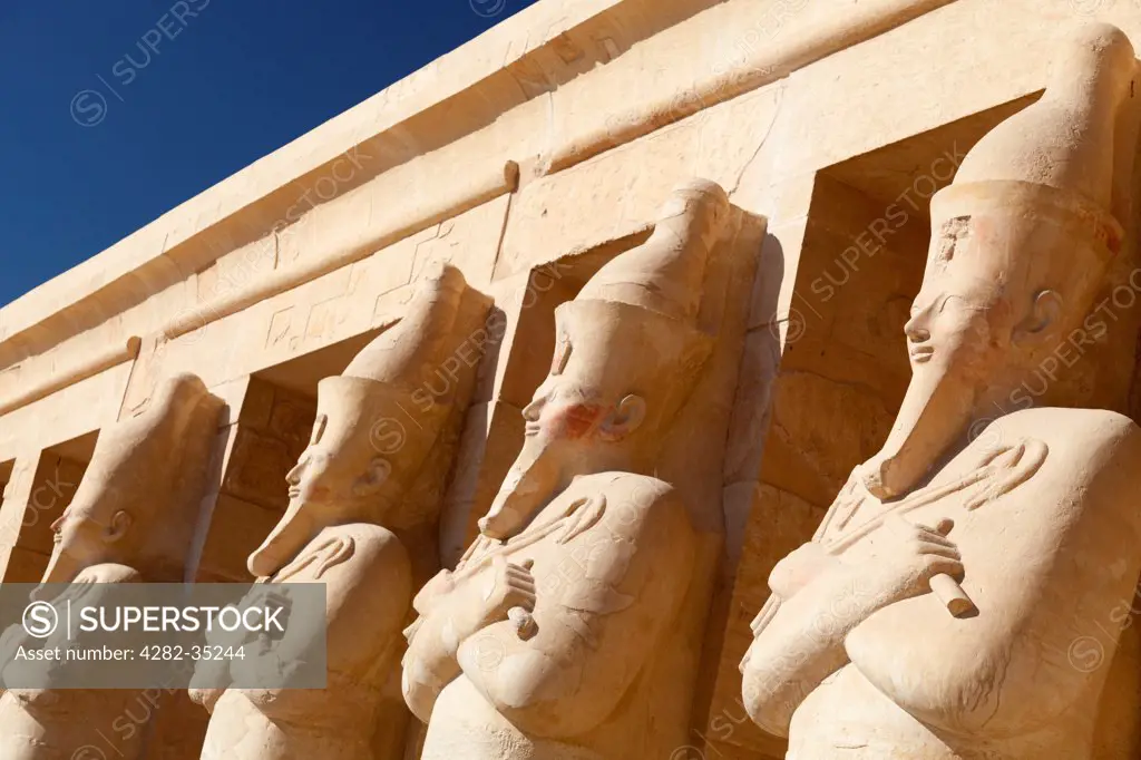 Egypt, New Valley, Hatshepsut Temple. Statues at Hatshepsut Temple in the Valley of the Kings.