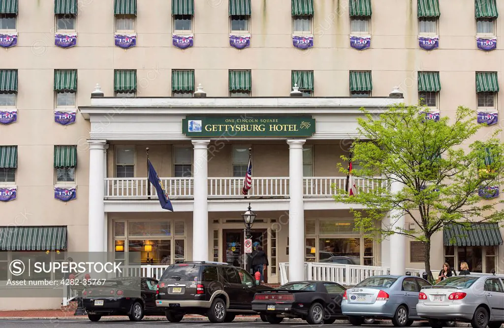 USA, Pennsylvania, Gettysburg. The historic Gettysburg Hotel was established in 1797.
