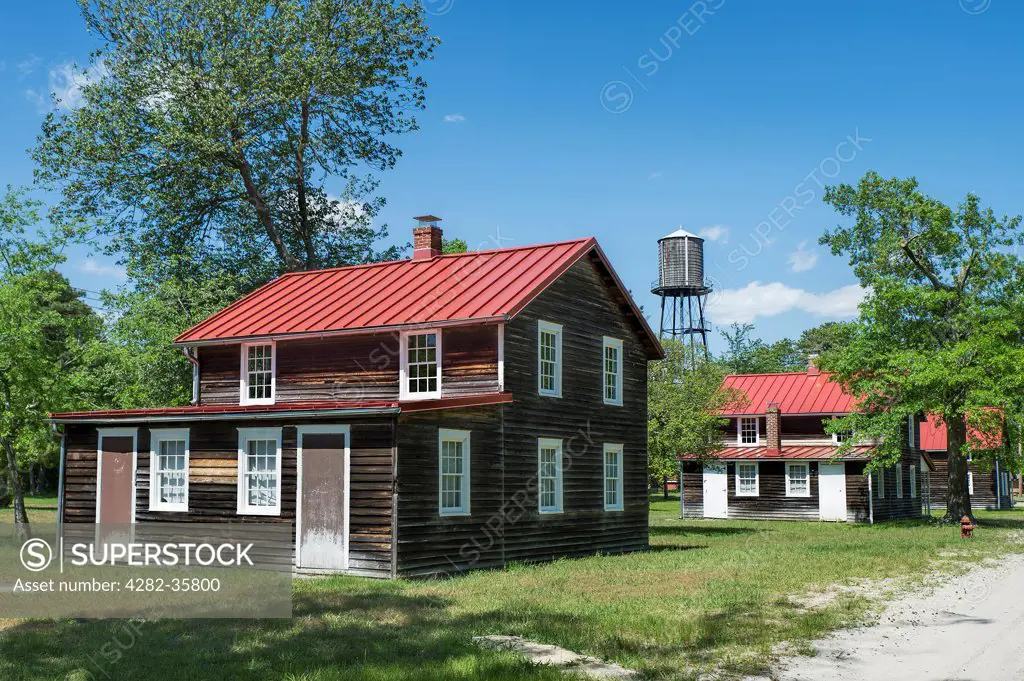USA, New Jersey, Whitesbog. Worker cottages in the historic Whitesbog Village.