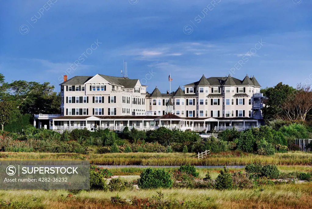 USA, Massachusetts, Marthas Vineyard. The Harbor View Hotel in Edgartown.