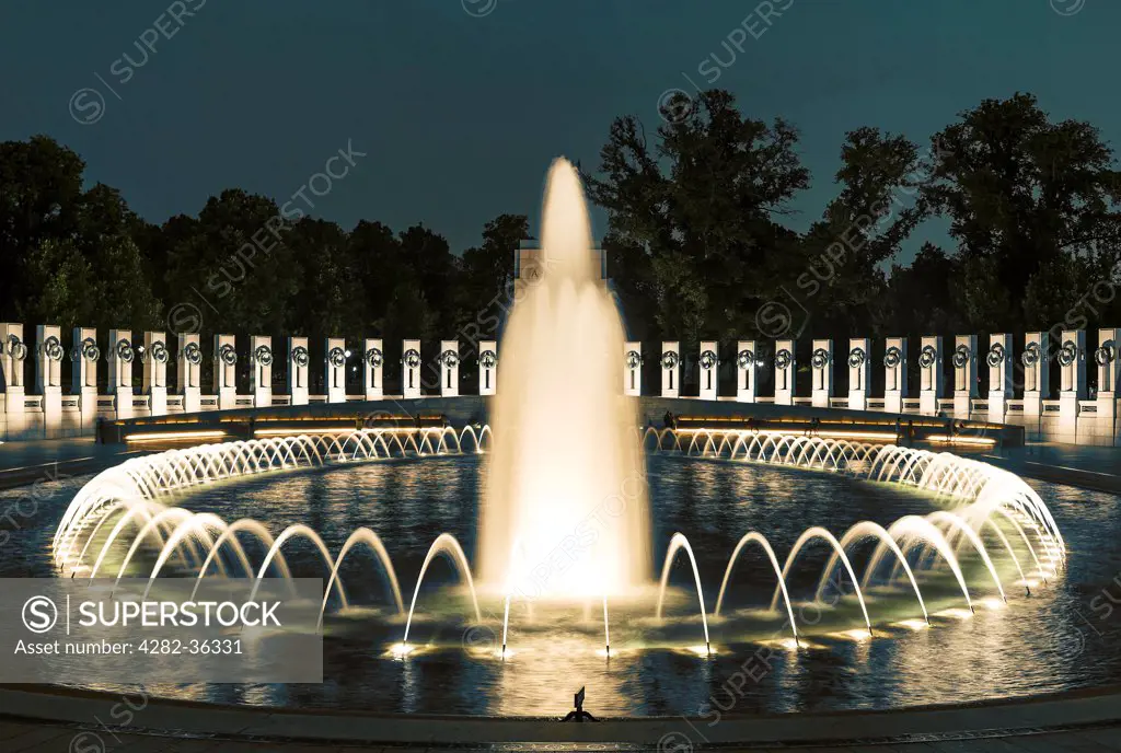 USA, District of Columbia, Washington DC. The World War II Memorial on the National Mall in Washington DC.