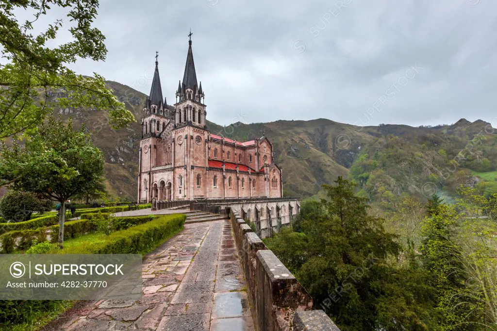 Spain, Asturias, Covadonga. A view towards Basilica of Santa MarÌÆa la Real of Covadonga in the Picos de Europa National Park.