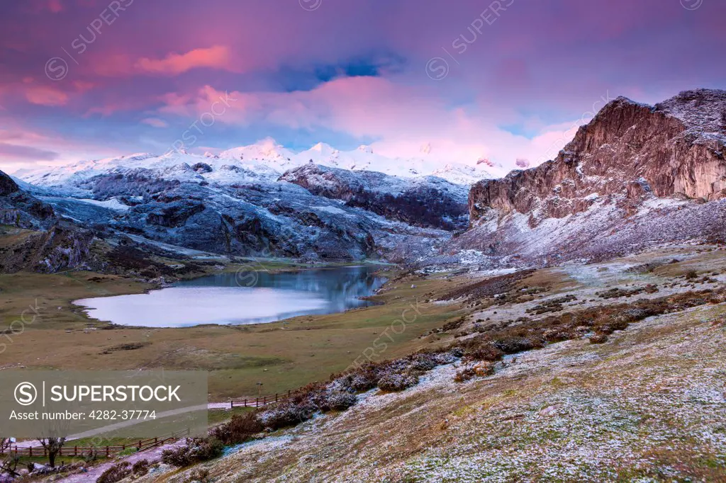 Spain, Asturias, Covadonga. A view over Lake Ercina in the Picos de Europa National Park.