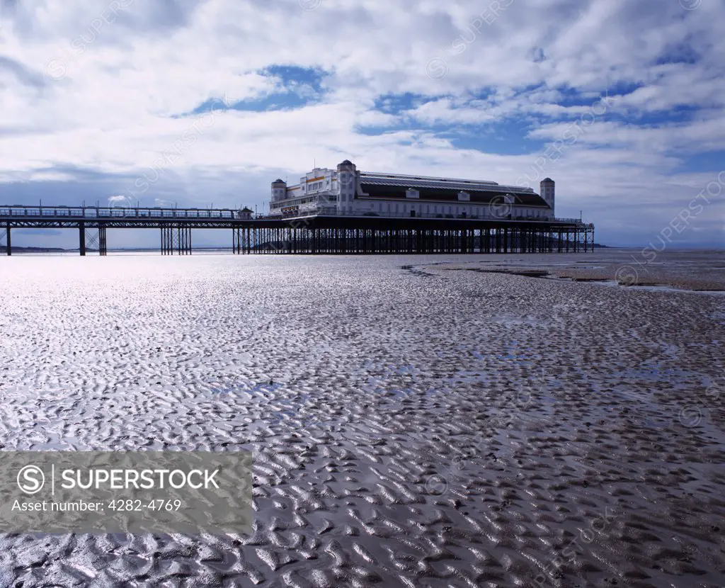 England, Somerset, Weston-super-Mare. The Grand Pier on the seafront of the seaside town of Weston-super-Mare.