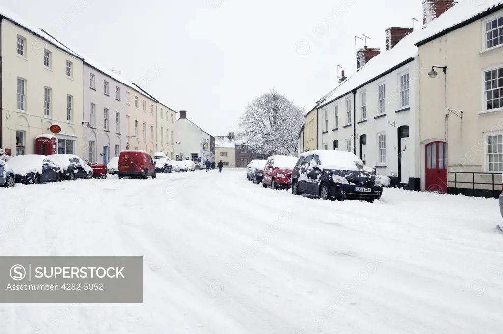 England, Somerset, Wrington. Broad Street in the village of Wrington after overnight snow.