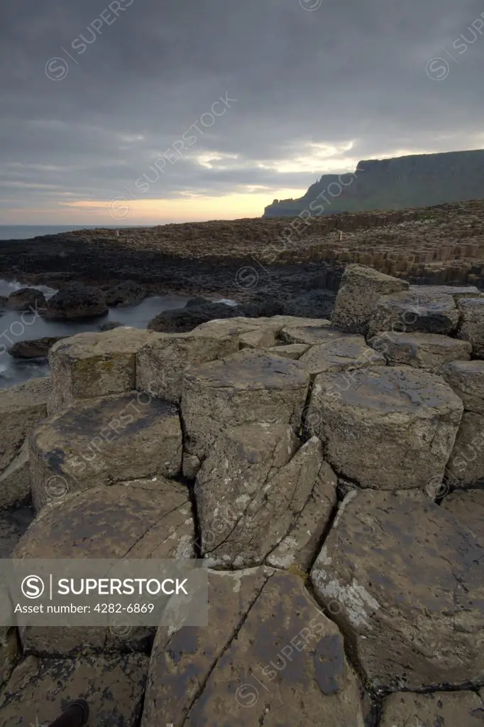 Northern Ireland, County Antrim, Giants Causeway. Interlocking basalt columns of the Giants Causeway, named as the fourth natural wonder in the UK, County Antrim.