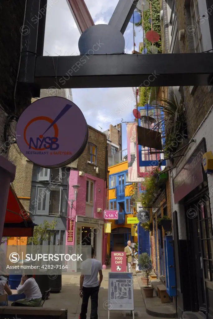 England, London, Covent Garden. Neal's Yard, a small courtyard of shops and open air cafes offering a quiet haven away from the commercial bustle of Covent Garden.