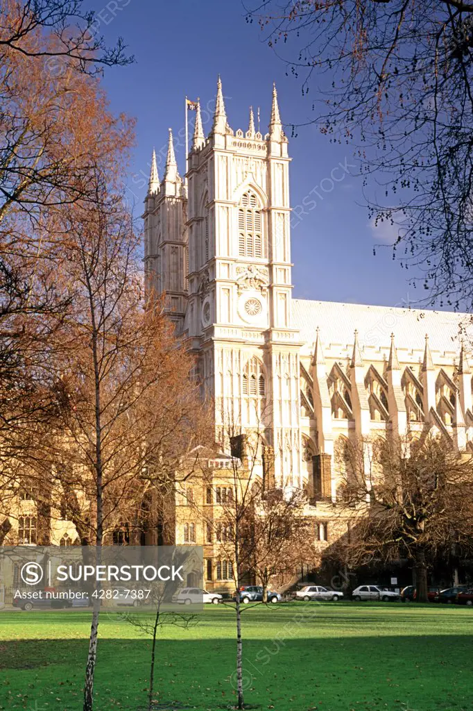 England, London, Westminster. Westminster Abbey seen from the Dean's yard.