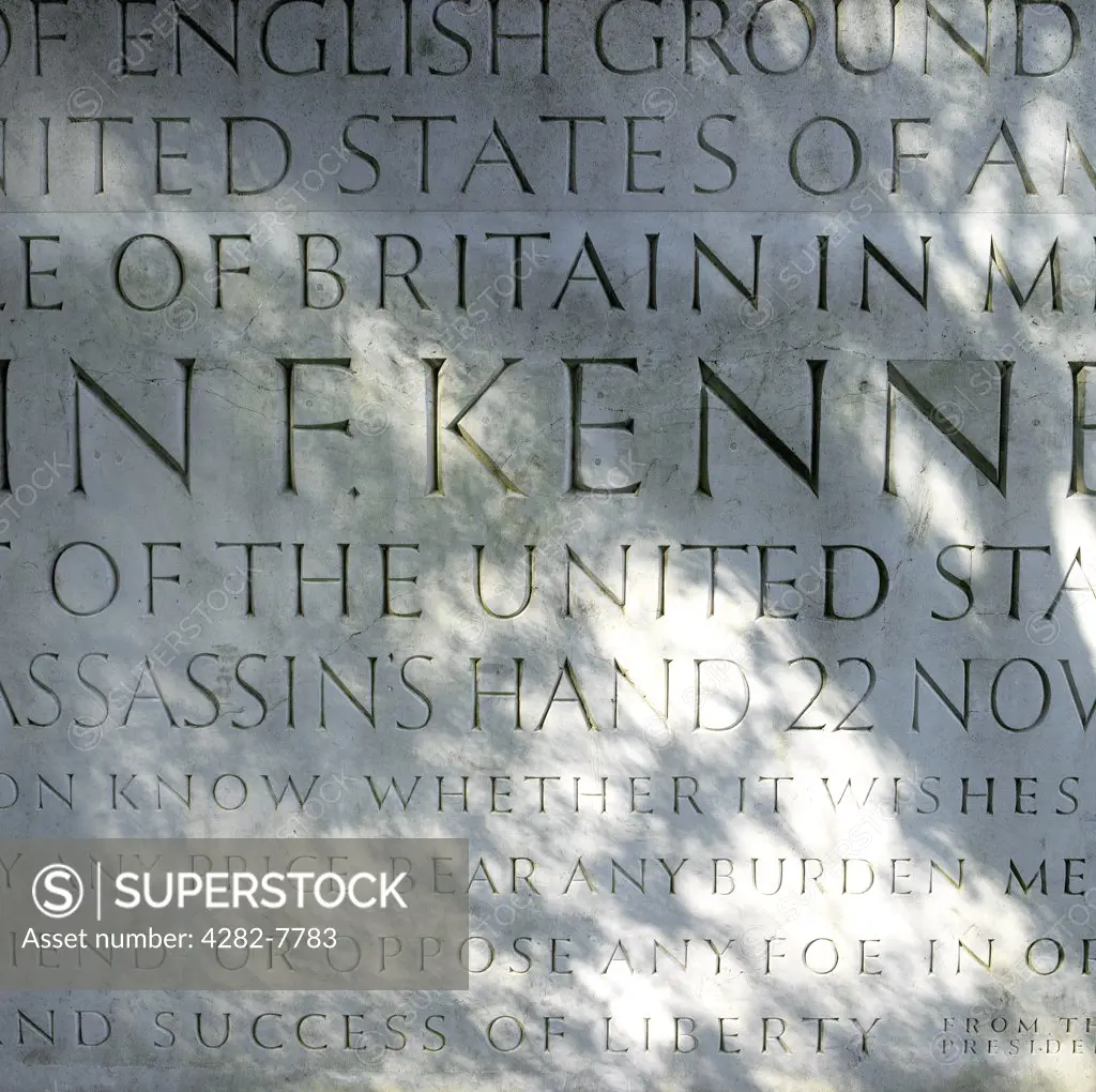 England, Berkshire, Runnymede. John F Kennedy Memorial. The memorial consists of a portland stone memorial tablet enscribed with the famous quote from the president's Inaugural Address.