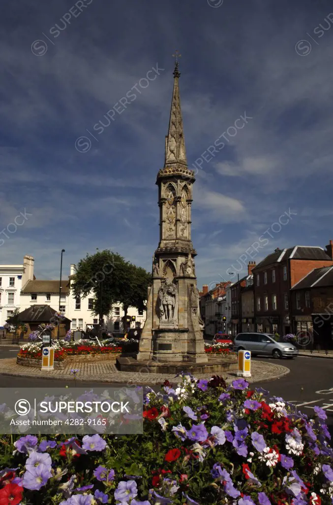England, Oxfordshire, Banbury. Banbury Cross a monumental stone spire in the centre of Banbury in Oxfordshire.