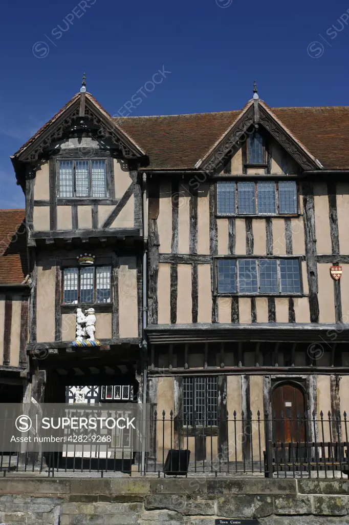 England, Warwickshire, Warwick. The timber framed facade of the Lord Leycester Hospital in Warwick.