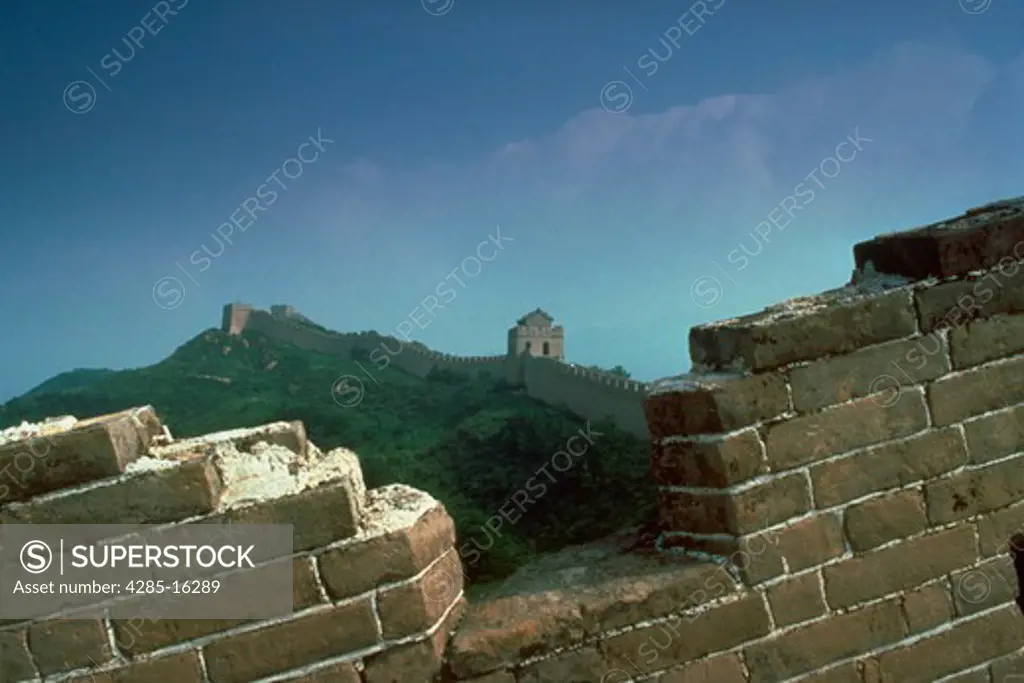 Great Wall of China  Perhaps man's most awe-inspiring architectural feat, spanning over 3,750 miles.