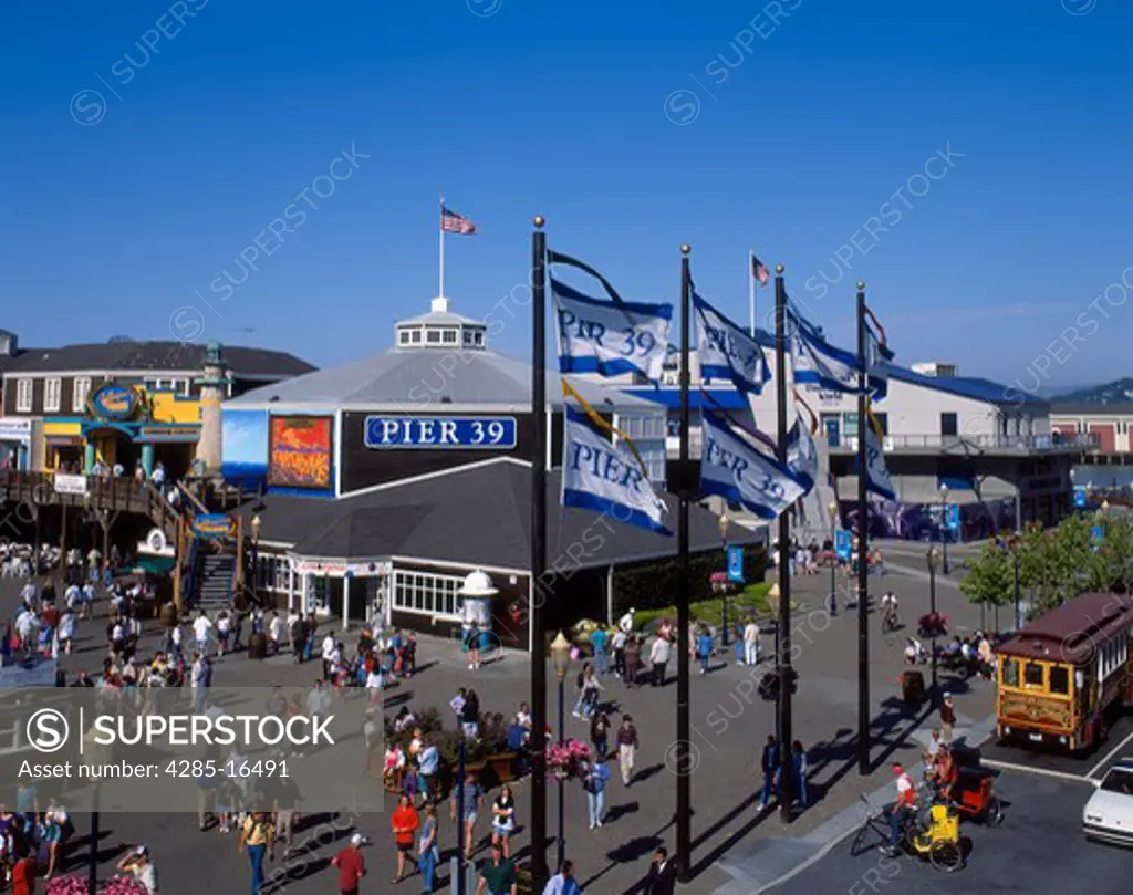 Fisherman's Wharf and shopping in San Francisco, California