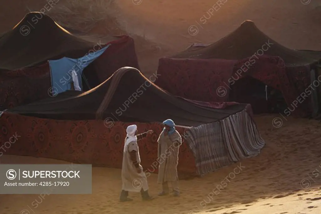 Africa, North Africa, Morocco, Sahara Desert, Merzouga, Erg Chebbi, Berber Tents, Sundown, Berber Tribesmen