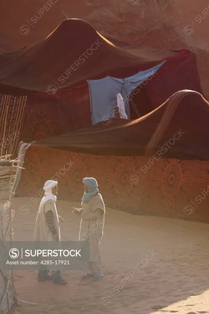 Africa, North Africa, Morocco, Sahara Desert, Merzouga, Erg Chebbi, Berber Tents, Sundown, Berber Tribesmen