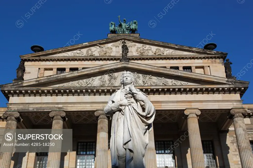 Germany, Berlin, Gendarmenmarkt, Schauspielhaus, Konzerthaus, Concert Hall, Monument to Poet Schiller