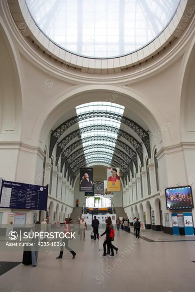 Germany, Saxony, Dresden, Central Railway Station, Hauptbahnhof, Interior