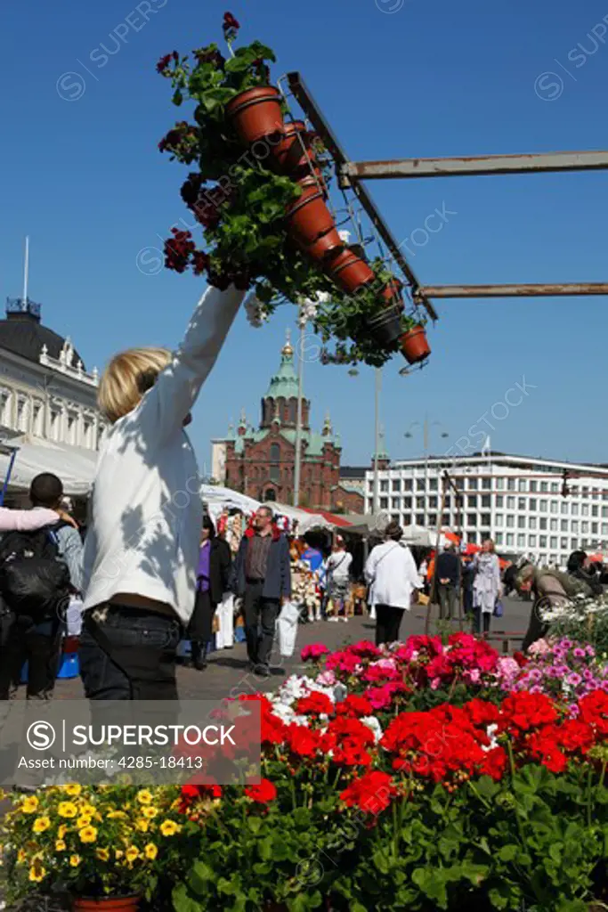 Finland, Helsinki, Helsingfors, Kauppatori, South Harbour Esplanade, Market Place, Flower Stall, Uspenski Cathedral in Background