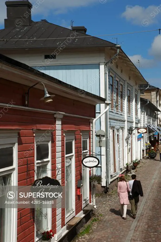Finland, Southern Finland, Eastern Uusimaa, Porvoo, Old Town, Medieval Wooden Houses and Shops, Couple
