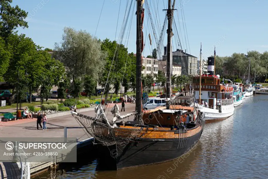 Finland, Southern Finland, Eastern Uusimaa, Porvoo, River Porvoonjoki, Historic Ships Moored on Riverside, Restaurants