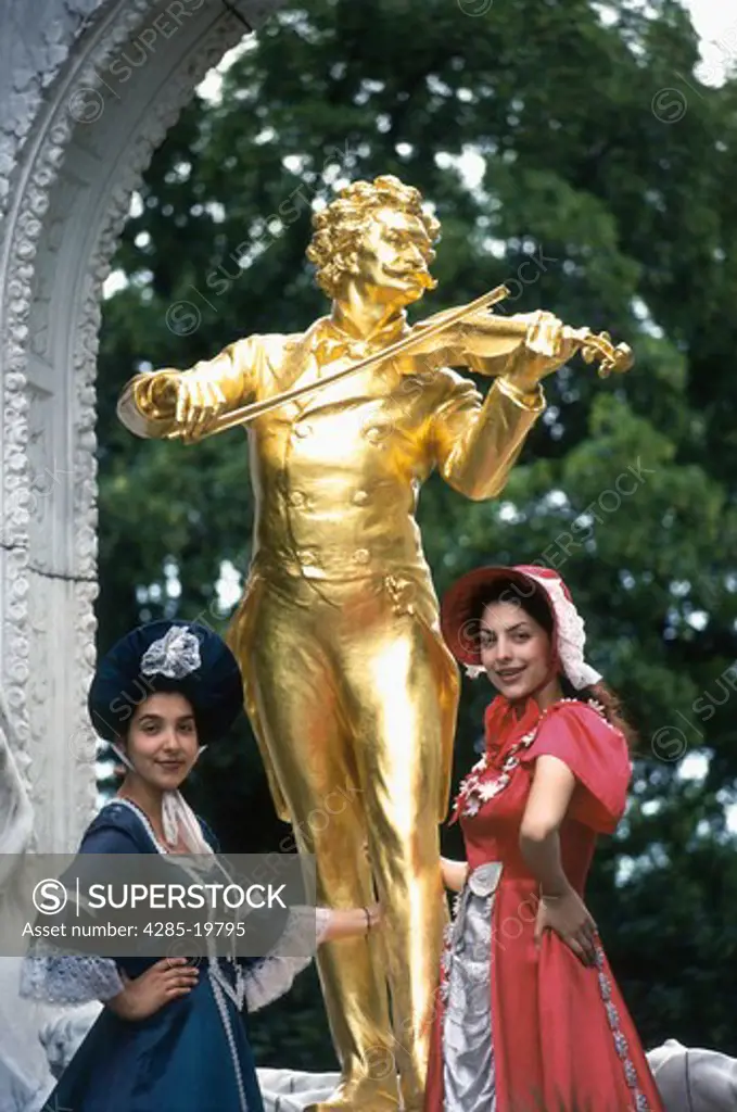 Austria, Vienna, Stadtpark, Johann Strauss Memorial Statue
