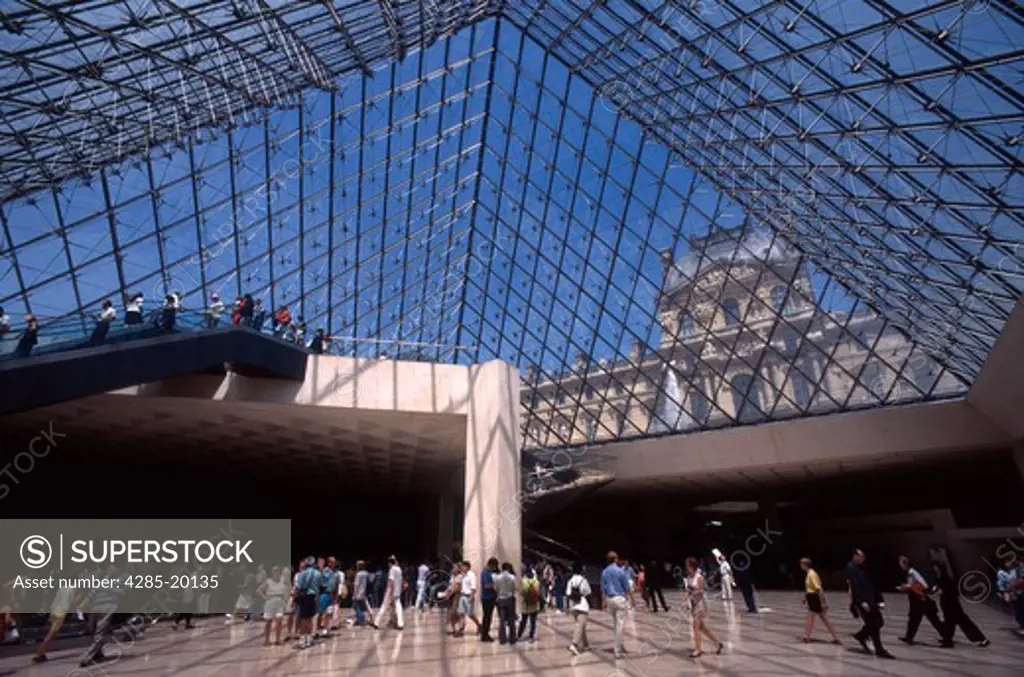 France, Paris, The Louvre, Interior