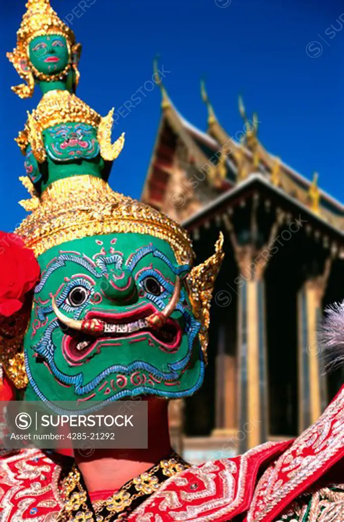 Bangkok, Wat Pra Kaeo, Khon Mask Dancer
