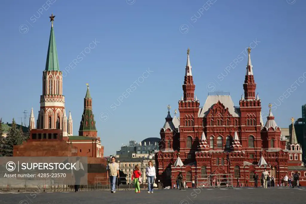Russia, Moscow, Red Square, The Kremlin, Lenin Mausoleum, State History Museum, St Nicholas Tower