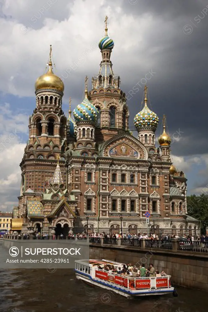 Russia, St Petersburg, Church of the Resurrection (Church on Spilled Blood), Griboedov Canal, Tourist Boat