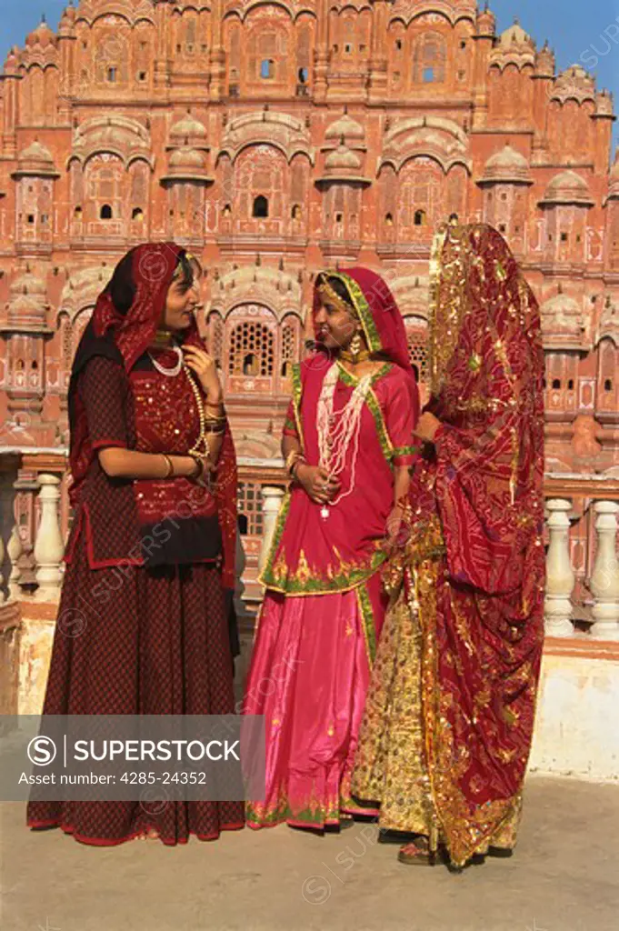 India, Jaipur, Wind Palace, Hawa Mahal, Women