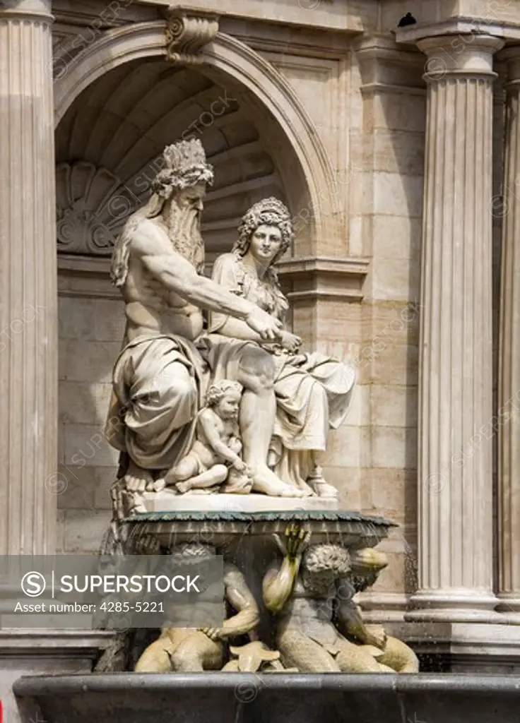 Austria, Vienna, Albertina Palace exterior niche sculpture depicting Neptune