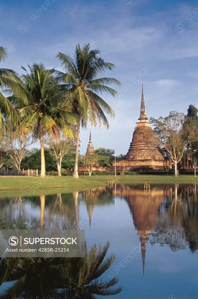 Thailand, Sukhothai, Ancient City, Wat Mahathat