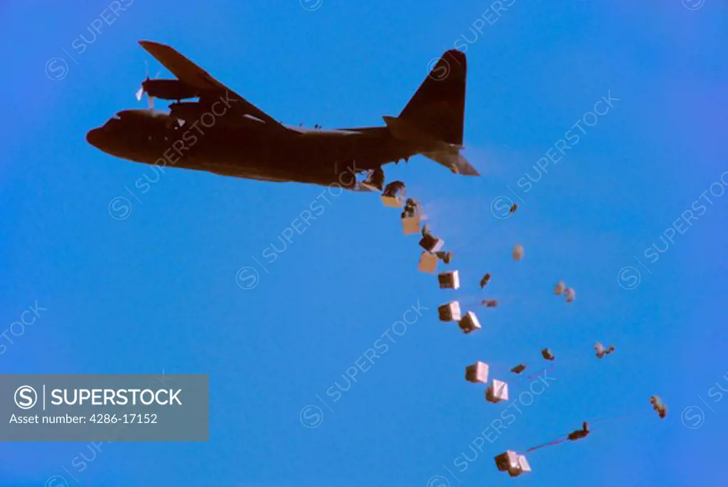 C130 Hercules drops supplies #5FE