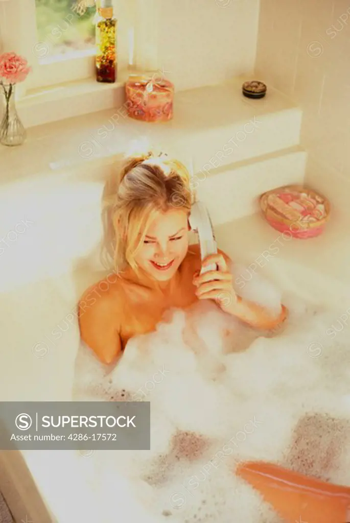 Woman in bath MR185