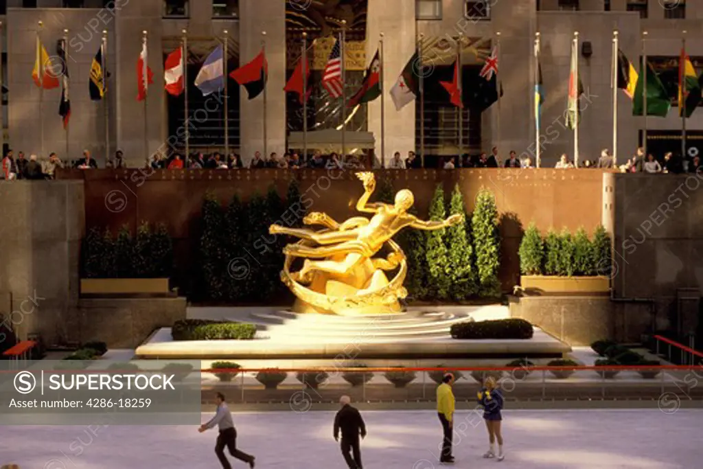 Statue of Prometheus, Rockefeller Center, New York.