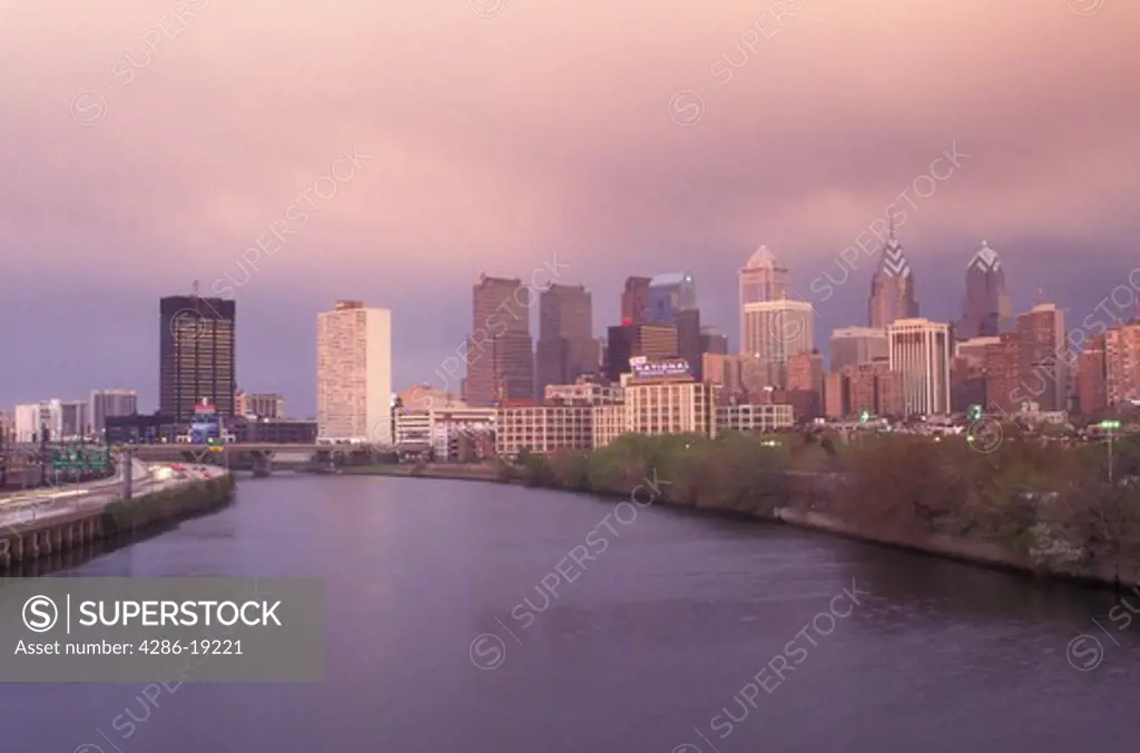 Philadelphia, skyline, Pennsylvania, Downtown skyline of Philadelphia and Schuylkill River at sunset, Pennsylvania.