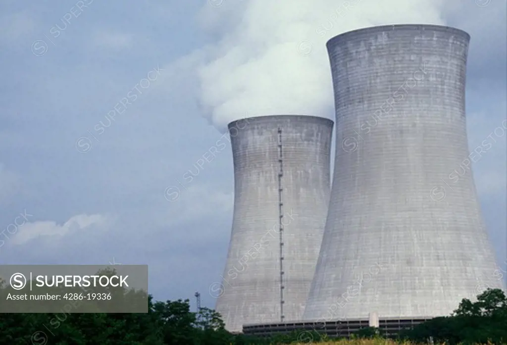 nuclear power plant, Pennsylvania, Steam rises above cooling towers at the Philadelphia Electric Co. nuclear power plant in Limerick.