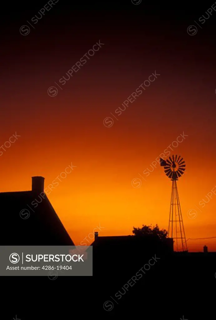 amish, silhouette, Amish country, Lancaster County, Pennsylvania, Pennsylvania Dutch Country, A silhouette of an Amish farm and steel wind mill at sunset in Lancaster in the state of Pennsylvania. 