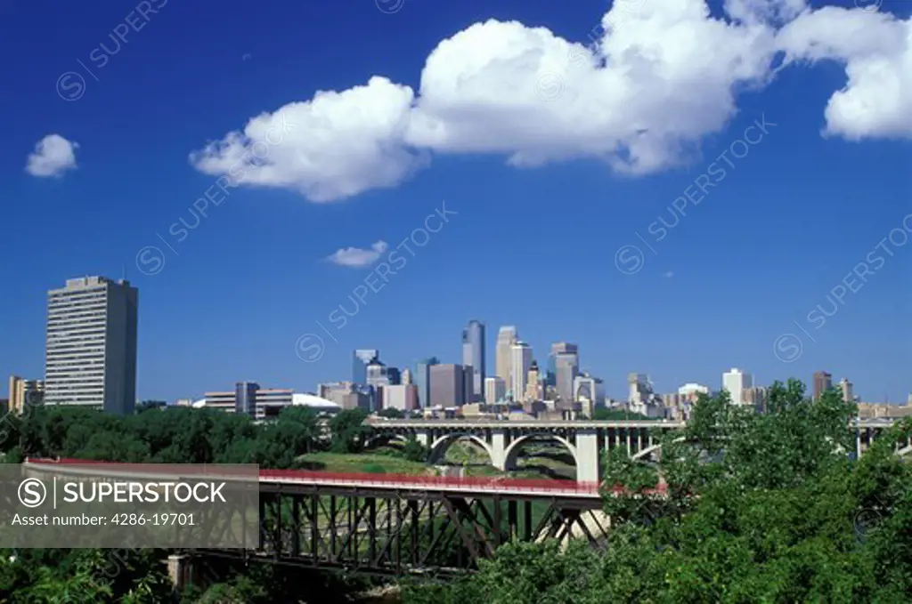 skyline, Minneapolis, MN, Minnesota, Twin Cities, Downtown skyline of Minneapolis along the Mississippi River. 