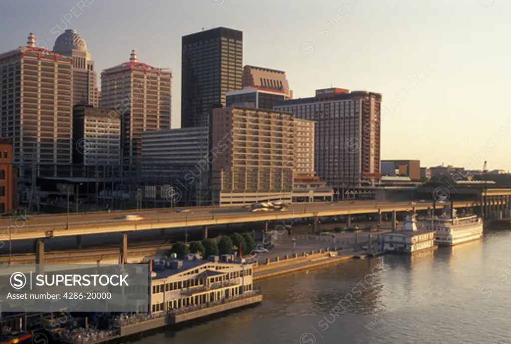 Louisville, KY, skyline, Kentucky, Ohio River, Skyline of downtown Louisville along the Ohio River. 