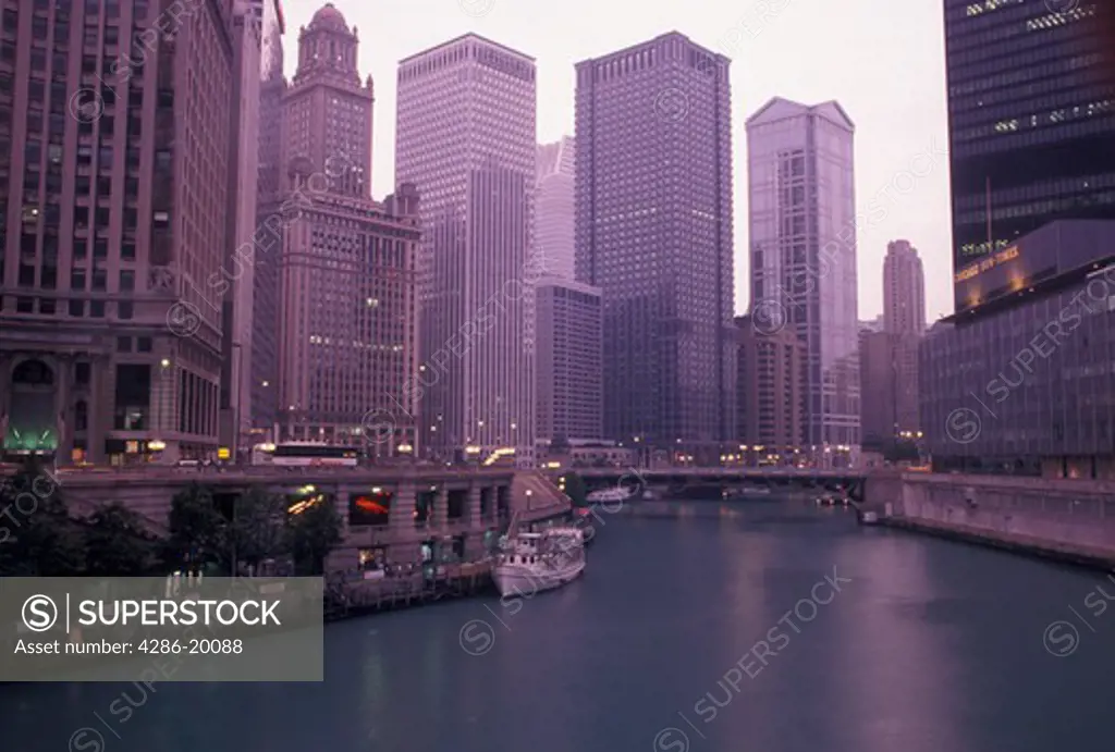skyline, Chicago, IL, Chicago River, Illinois, Downtown skyline of Chicago along the Chicago River.