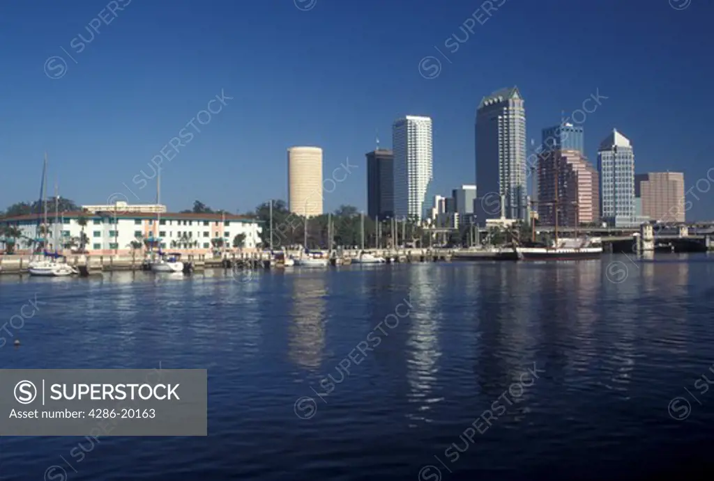 Tampa, FL, skyline, Florida, Tampa Bay, Skyline of downtown Tampa and marina on Hillsborough Bay.