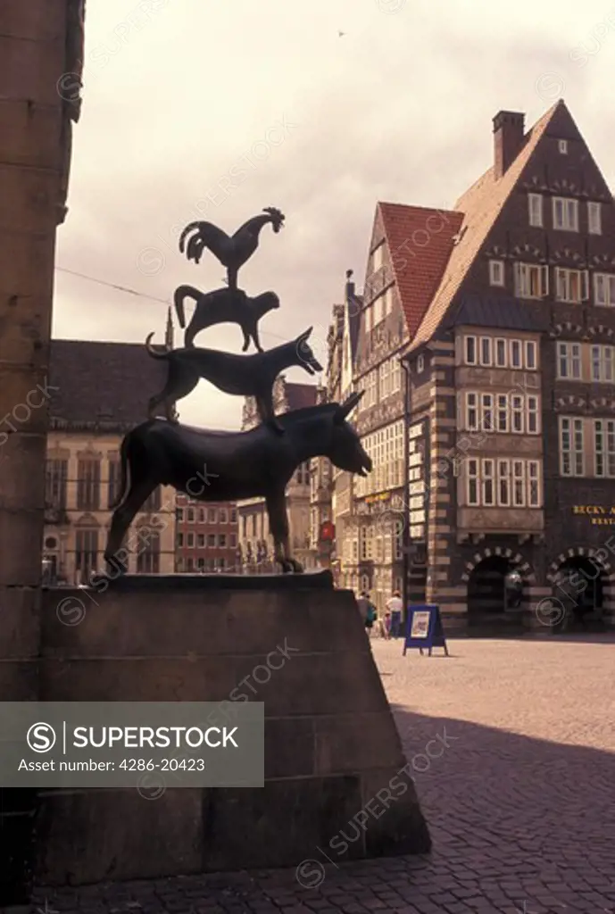 Bremen, Germany, Europe, The Bremen Town Musician statue Am Markt in downtown Bremen.