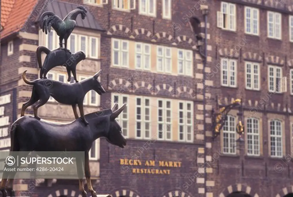 Bremen, Germany, Europe, The Bremen Town Musician statue Am Markt in downtown Bremen.