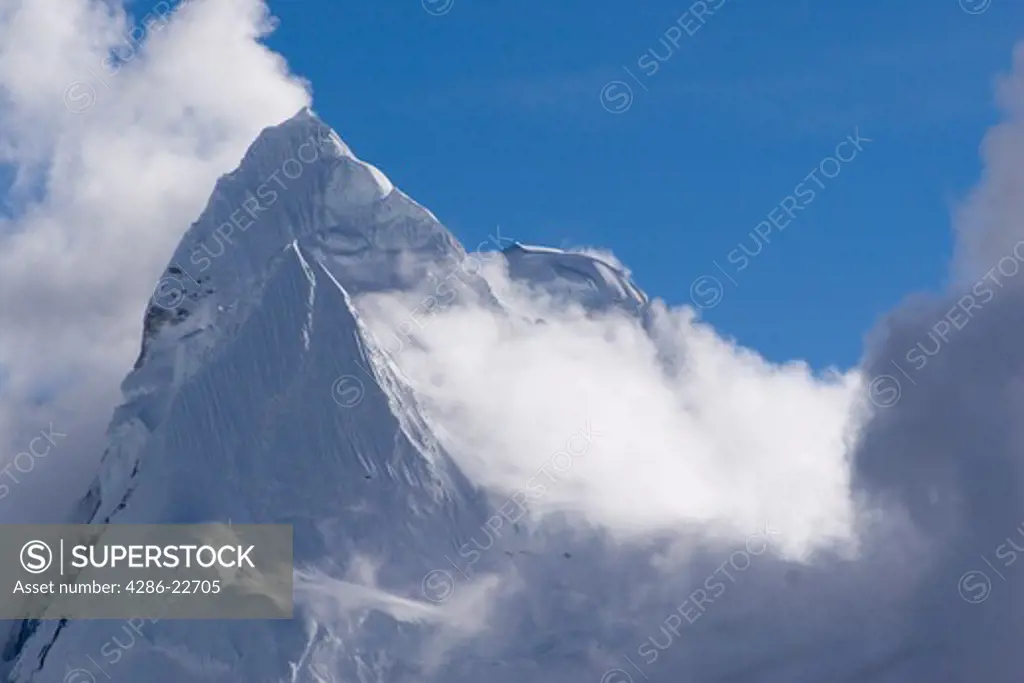 Himalayan peaks in Tibet near Mount Cho Oyu
