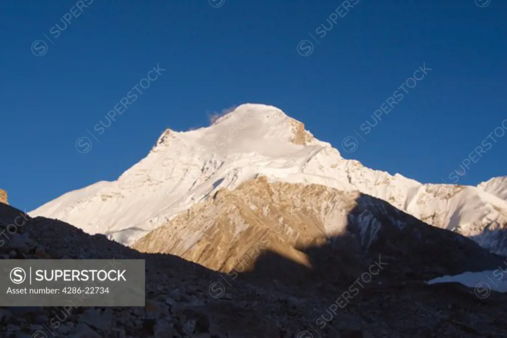 Cho Oyu at sunset in the himalaya mountains of Tibet.
